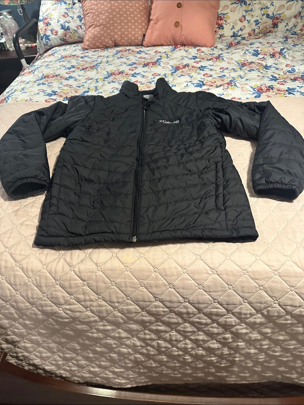 Columbia Black Quilted Insulated Jacket. Fleece lined.